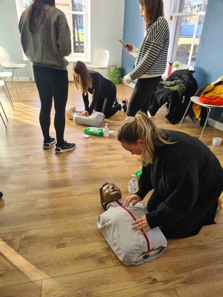 CPR & Defibrillator (AED) Course in Bristol